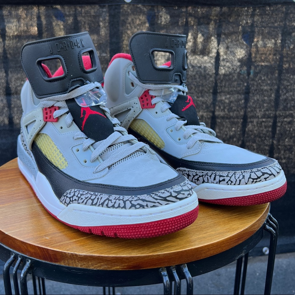 Jordan Spizike Wolf Grey